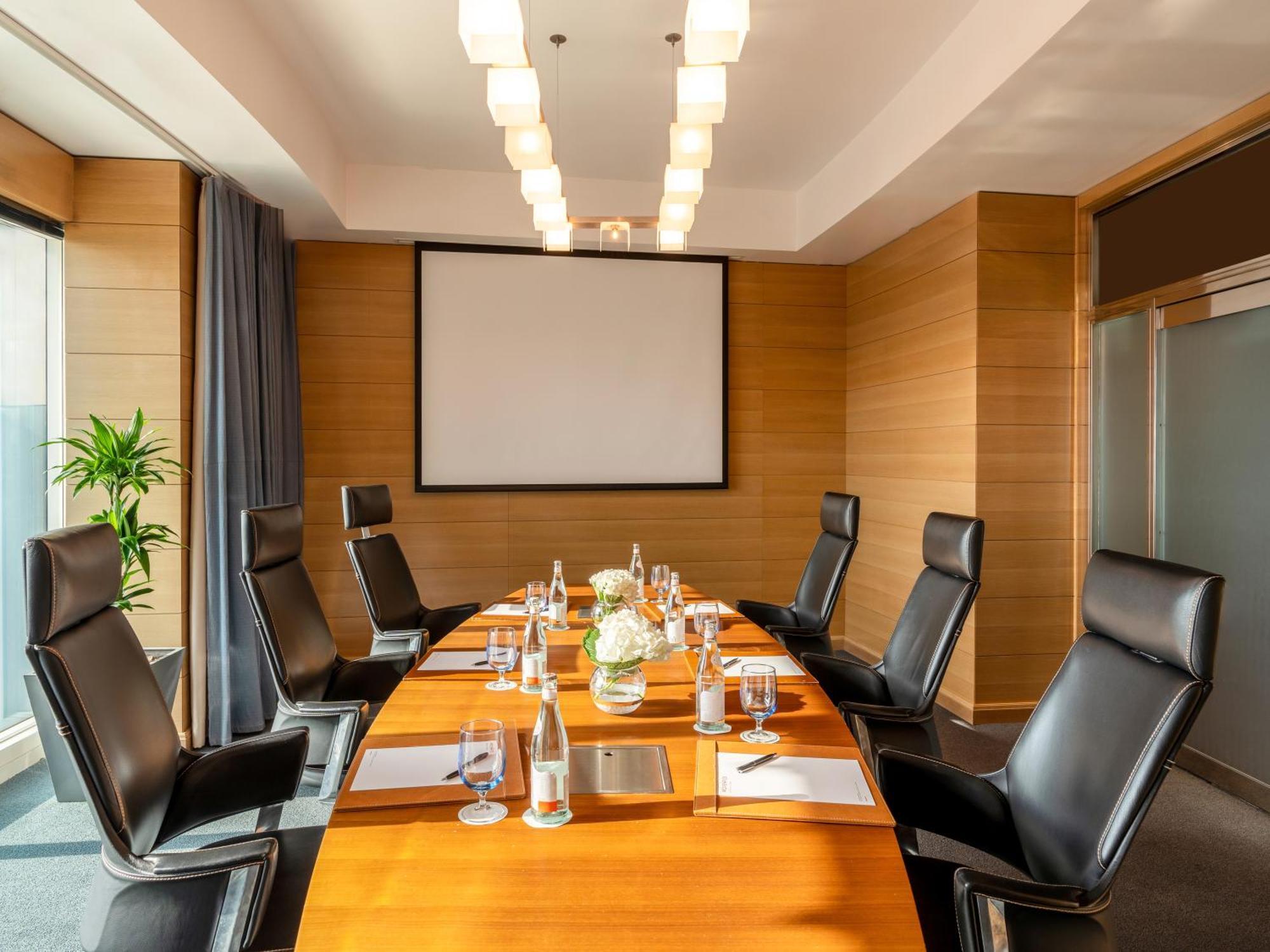 Moevenpick Hotel Al Khobar Exterior foto Meeting room